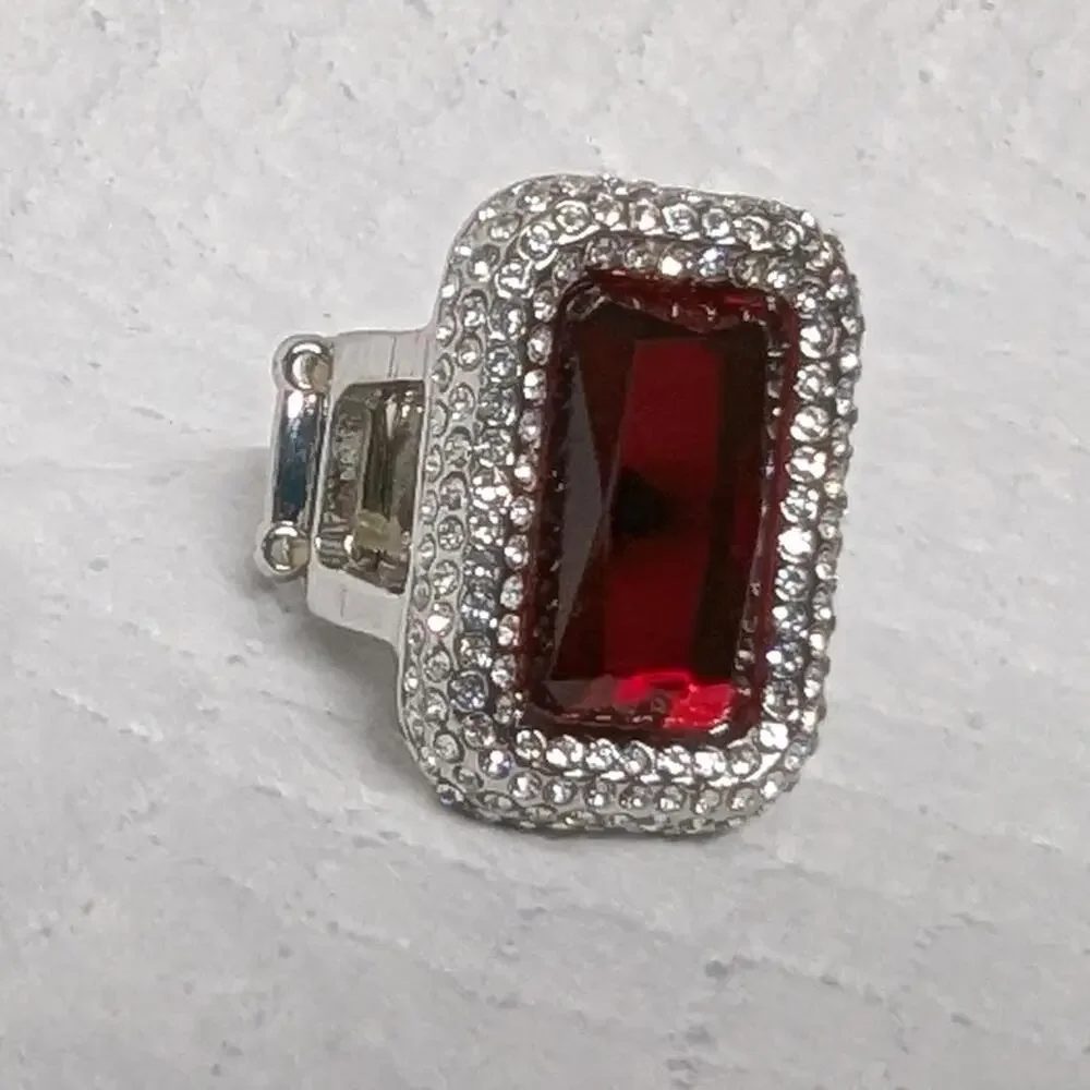 Statement Ring SilverTone‎ Red Clear Rhinestones Stretch Plus Size Square New
